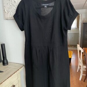 Banana Republic Black Knit Short Sleeve Dress